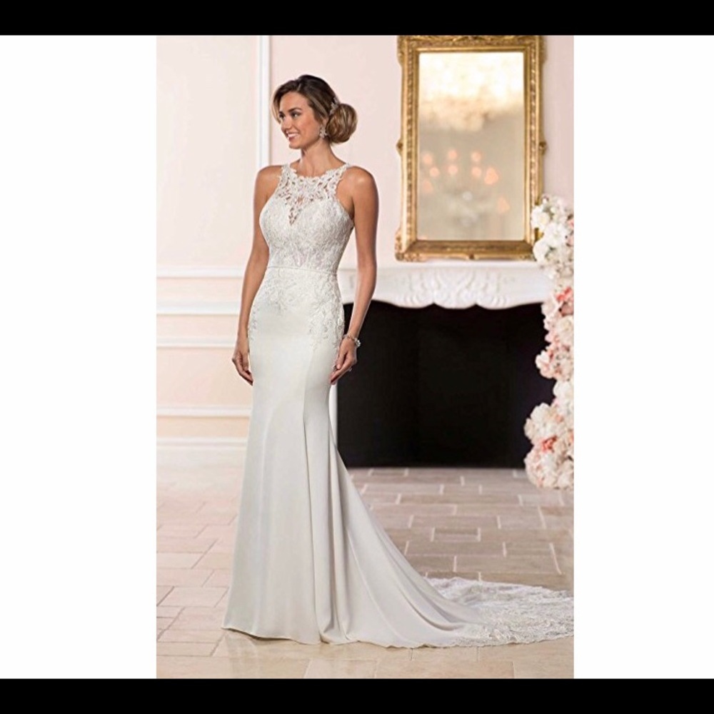 🆕Backless Lace Appliques Mermaid Wedding Dress - Picture 1 of 6